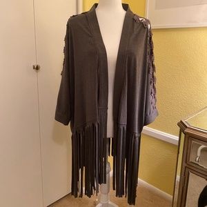 Ali Miles Fringe light jacket in Charcoal Gray SzL